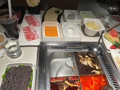 -海底捞火锅鲜切牛肉主题店(长寿路店)