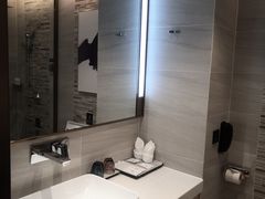 -麗枫酒店(广州中山大学中山眼科中心区庄地铁站店)
