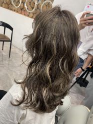 -COMO SALON 烫染可茉发型
