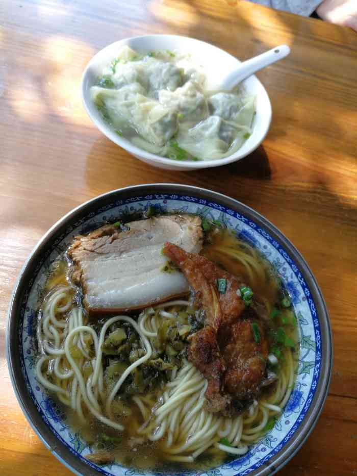 王大妈面馆-"原本是累了想吃面直接找到的一家店,后来看.