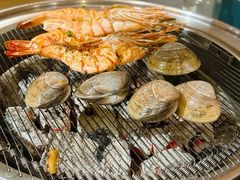 -围炉肉舍•炭烤活鳗•丹东海鲜烤肉(步行街店)