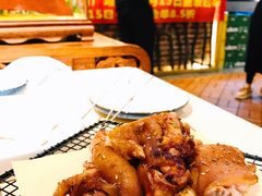 烤猪手-金太阳海鲜烧烤·本地人餐厅(星海公园店)