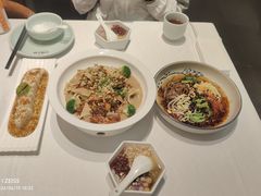 -江城小馆陕南妈妈菜·全球旅行餐厅(钟楼店)