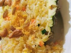 黄金菠萝炒饭-琼大师东方烤乳猪(亚特兰蒂斯店)