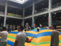 -蒙特利亲子乐园