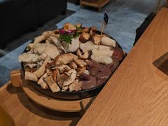 -一朵菌·野生菌探索家火锅(南亚店)