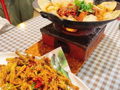 -百味地锅鸡(二店·财校分店)