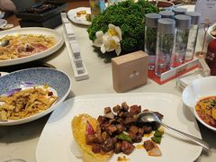 -泓历皇朝酒店(东亭店)