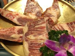 -臻牛烤肉