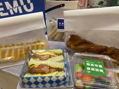 -禾沐·轻食·面包·咖啡