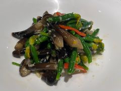 黄瓜花拌鸡纵菌-江南韵·无锡太湖文化体验餐厅(凤凰天街店)