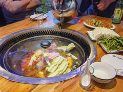 -山里屯铁锅炖·东北菜(康桥店)