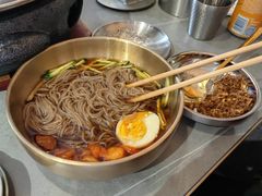 -围炉肉舍•炭烤活鳗•丹东海鲜烤肉(步行街店)