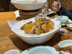 -头上红煨盐鸡·非遗院子餐厅