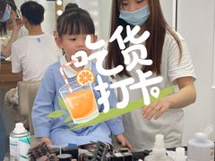-天真蓝照相馆(杭州滨江宝龙店)