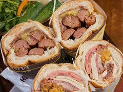 -Bánh Mì Huynh Hoa