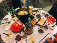 -鲜入围煮花胶鸡海鲜火锅