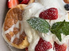 草莓舒芙蕾松饼-WOKKA by艮上(中海环宇荟店)