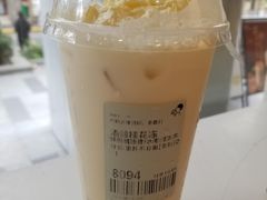 -喜茶(上海打浦桥日月光gelato lab+店)