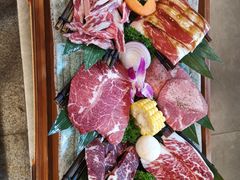 -明洞阿姨·韩式酱蟹烤肉·创意料理(三元桥店)