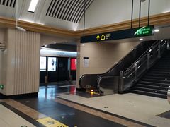 -哈尔滨西站(地铁站)