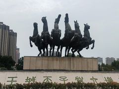 -洛阳周王城天子驾六博物馆