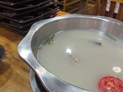 -丽江人家斑鱼火锅(保健路店)