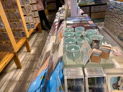 -猫的天空之城概念书店(丽江古城饮玉巷店)