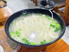 -小辫子羊肉面馆(周东店)