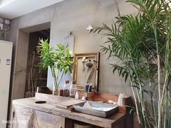 -HIGH FIVE哈福手工汉堡(桂林路店)