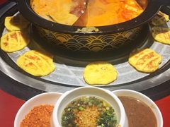 -蜀滋香鲜鱼火锅(黄金路店)