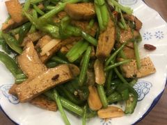 臭干炒蒿子杆-徽香源黄山菜