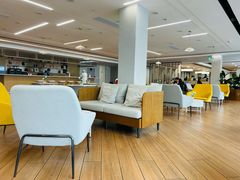 -上海宝信宝马4S店