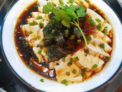 皮蛋豆腐-虾弄弄海派小龙虾·牛羊蝎子火锅