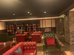 -上海锦江汤臣洲际大酒店柒酒廊