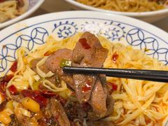 -李与白包子铺(桐梓林店)