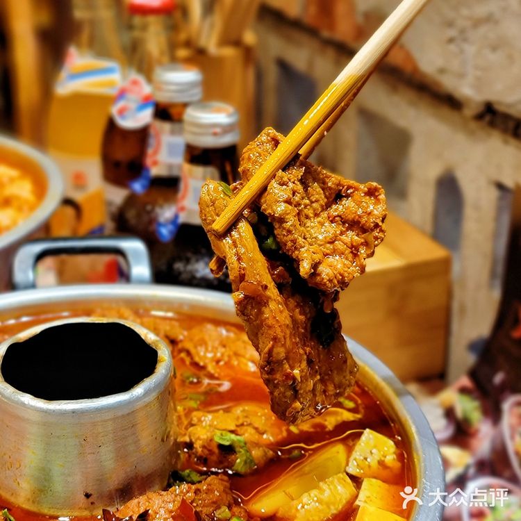 坐穿11号线，就为了来吃这家市井小火锅‼️ 