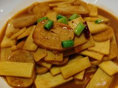 茭白煮温州鱼饼-馋遇江南·精致湖景雅宴(东方之门店)