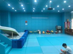 -小小王国亲子游泳俱乐部(锦辉中心)