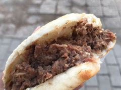 -老西关黄老太牛肉烧饼