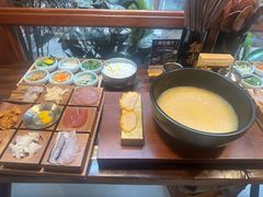 -银米·云南传统过桥米线(双廊黑金冠店)