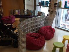 -瑞尔齿科(南京东路名人诊所)