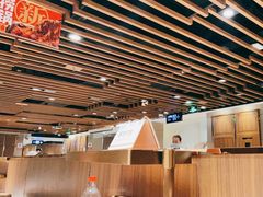 大堂-海底捞火锅鲜切牛肉主题店(长寿路店)