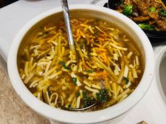 海鲜酸辣汤-乾隆美食·本帮菜(黄河路店)