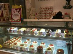 -花花卷卷·鲜食蛋糕(静安久光百货店)