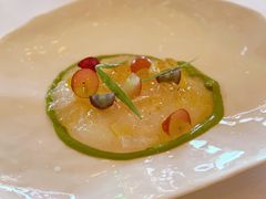 真鲷刺身和青豆沙拉酪乳油醋汁-Jean Georges