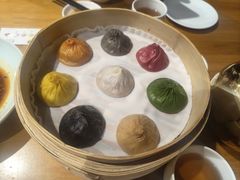 -乐忻皇朝(上海中心大厦店)