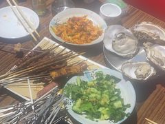 -蚝堡海鲜·威海菜·海肠捞饭·烧烤·亚洲吃蚝公司(幸福门店)