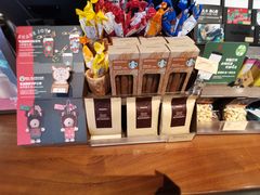 零售区-星巴克臻选(深圳华强北茂业店)