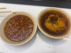 -老牌坊云南鱼豆花火锅(哈西万达店)